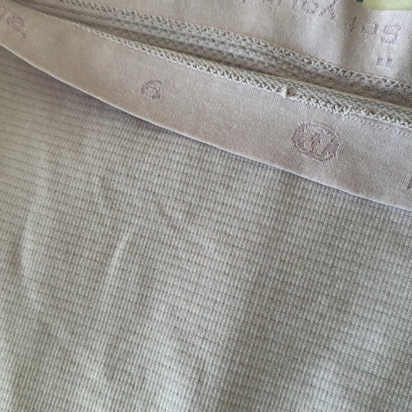 Lululemon Swiftly Tank 6 small - Picture 6 of 8